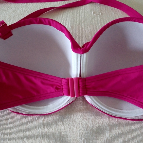 LASCANA Twist Bandeau Bikini Top, size 36DD - Picture 4 of 13